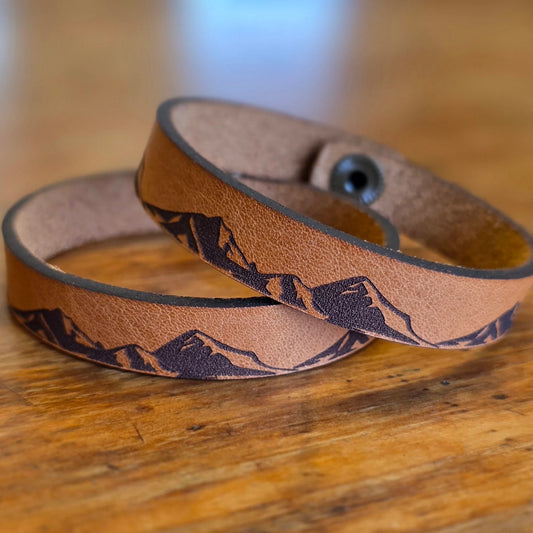 Mountain Range Leather Snap Bracelet